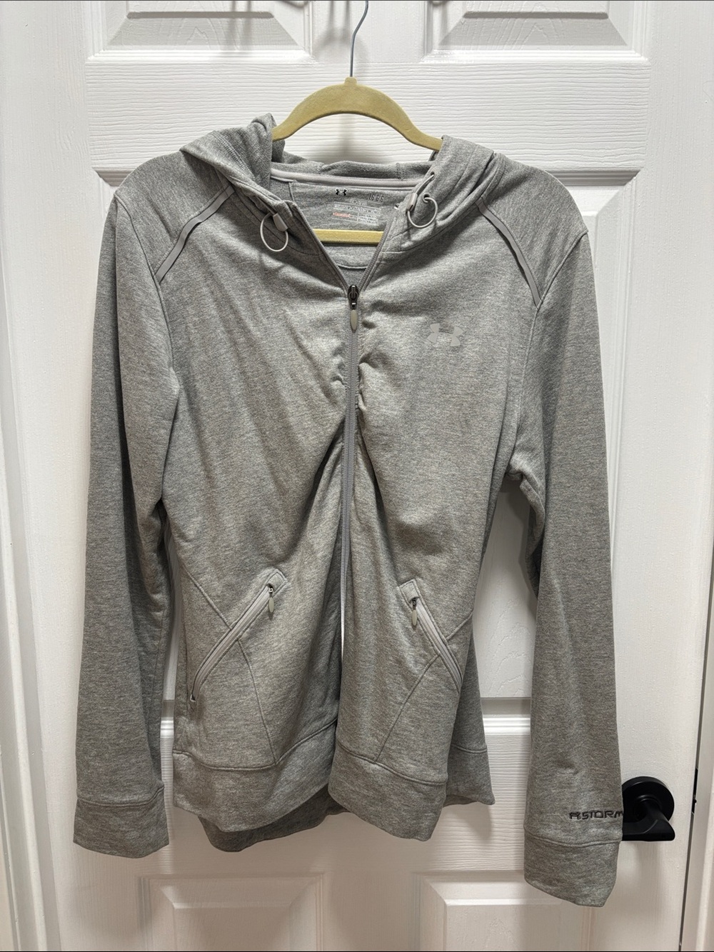 Under Armour Women’s Light Gray Full-Zip Hooded Jacket.